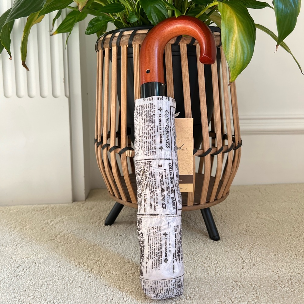 Brand New Patricia Nash Magliano Newspaper Umbrella